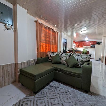 Comfy And Cozy Apartment Джорджтаун Экстерьер фото