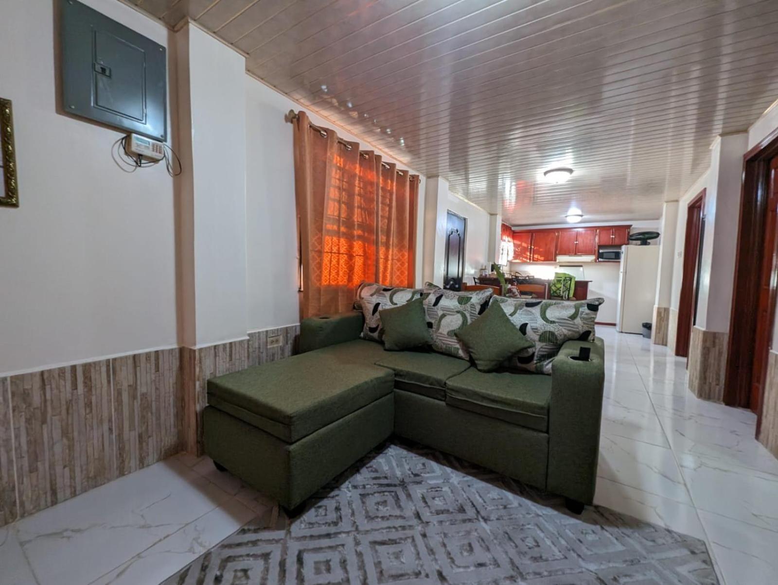 Comfy And Cozy Apartment Джорджтаун Экстерьер фото